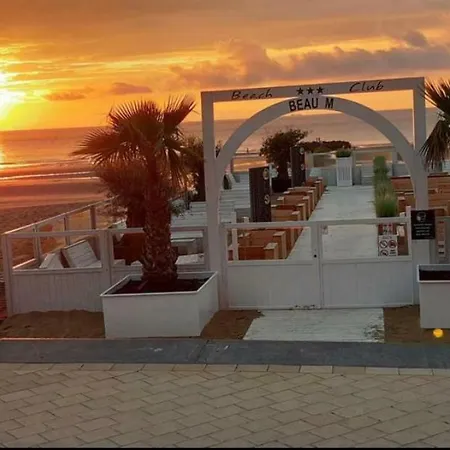 Vacation House Max For 4 Persons, 350 M From The Sea, In Pollentier Park