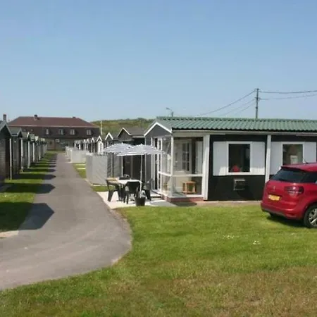 キャンプ場 Vacation House Max For 4 Persons, 350 M From The Sea, In Pollentier Park *
