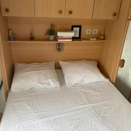 キャンプ場 Vacation House Max For 4 Persons, 350 M From The Sea, In Pollentier Park *